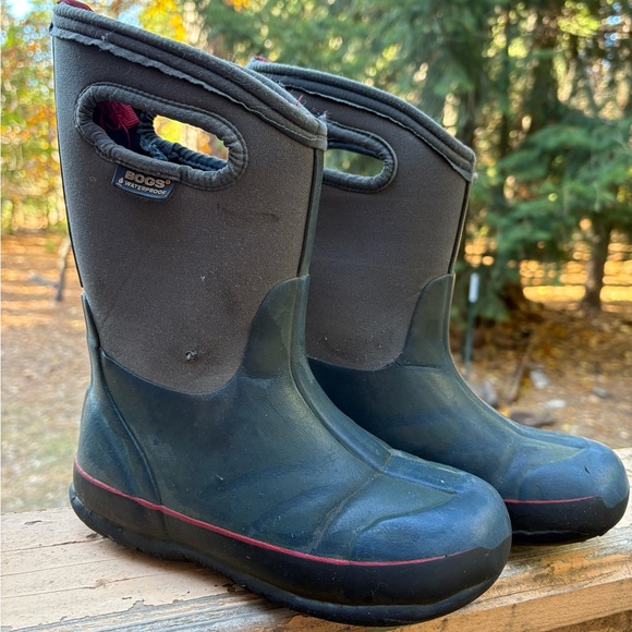 BOGS Unisex-Child Classic High Waterproof Insulated Rubber Neoprene Rain Boots - Picture 6 of 10